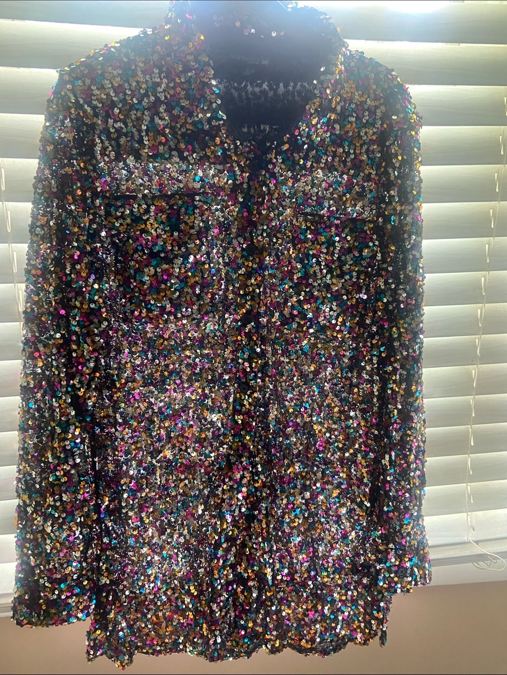 Sparkling shirt to wear as jacket for any occasion